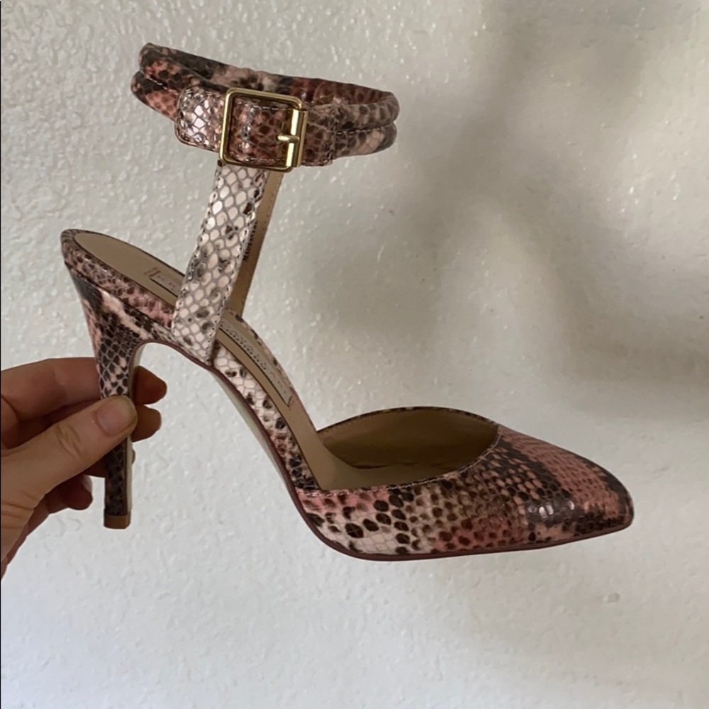Kristin Cavallari pink snake heels